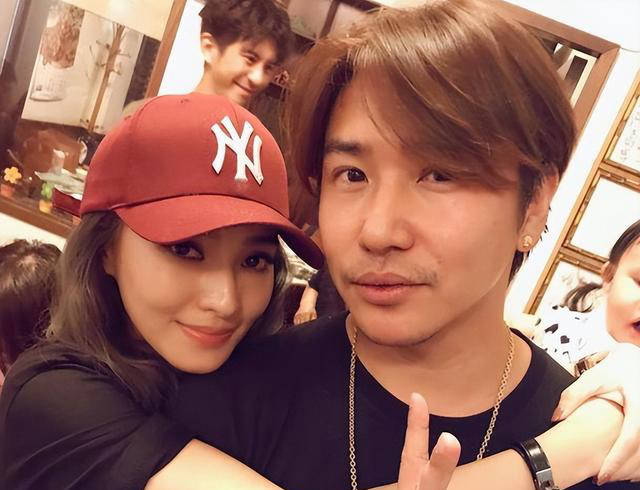 原创            欧弟第三次当爸爸，女友怀孕5个月，前妻新恋情不断，欧弟回应！