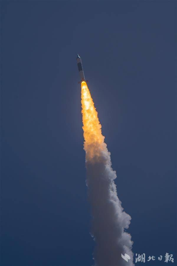 “快舟”送“楚天”星座001星入轨，“湖北箭”快递“湖北星”达9次20颗