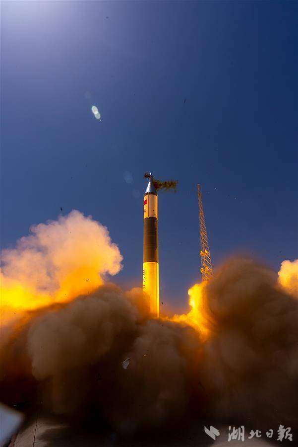“快舟”送“楚天”星座001星入轨，“湖北箭”快递“湖北星”达9次20颗