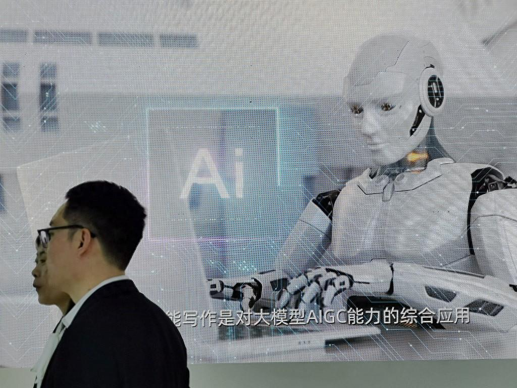 “百模大战”拼价格！国内大厂开卷，AI大模型纷纷降价