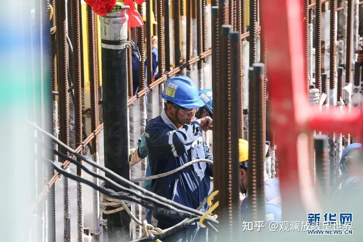 “玲龙一号”全球首堆在琼开工