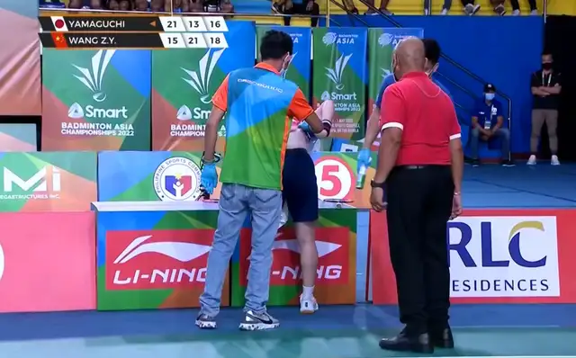 中国队夺冠，稳赢到险胜，球迷捏了把汗！王祉怡带伤夺冠躺地释放