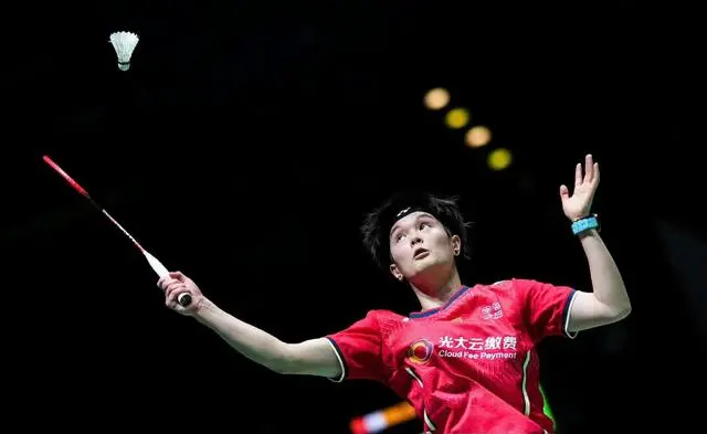 中国队夺冠，稳赢到险胜，球迷捏了把汗！王祉怡带伤夺冠躺地释放