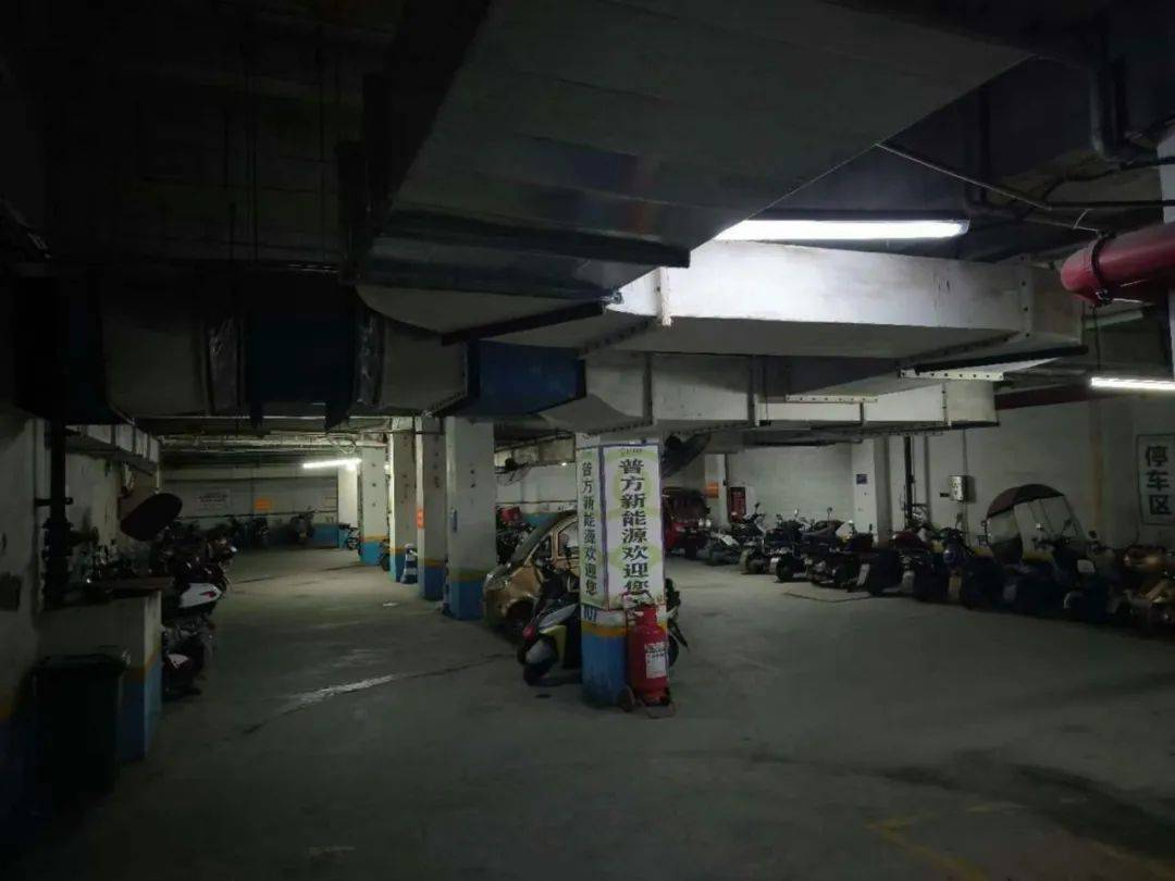 守夜人上线！南充消防开展电动车夜查行动~