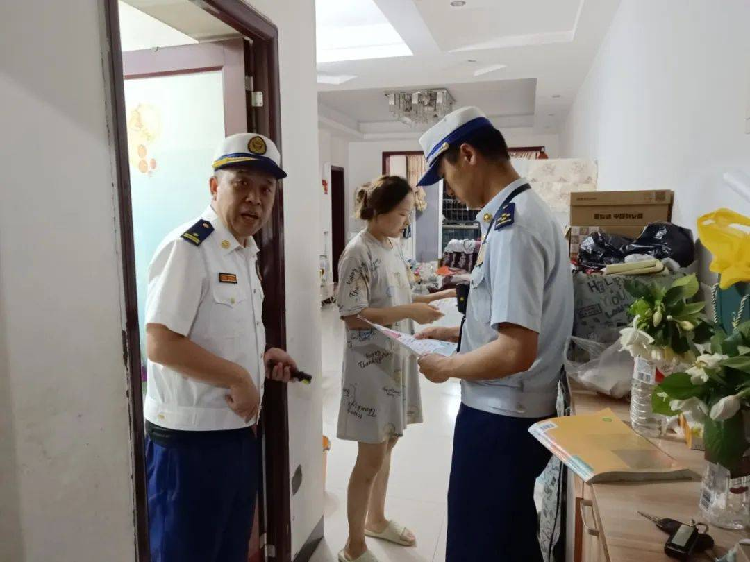 守夜人上线！南充消防开展电动车夜查行动~