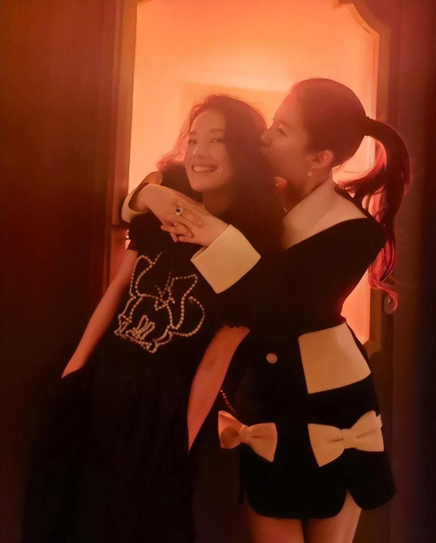 大快人心！日本女星挤兑舒淇：遭主办方除名！刘亦菲晒照霸气力挺