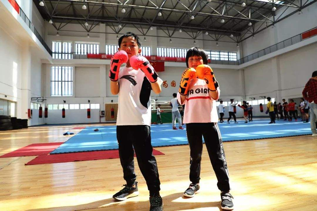 贵州拳击女童小汤圆：跟着父亲学拳击，梦想成为世界冠军