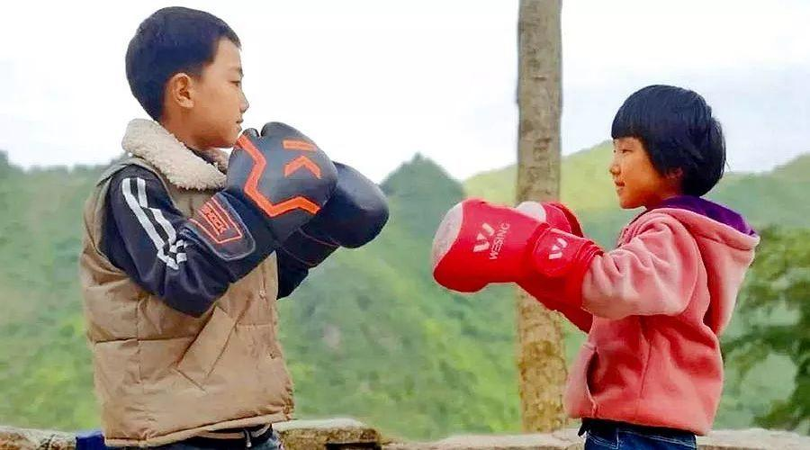 贵州拳击女童小汤圆：跟着父亲学拳击，梦想成为世界冠军