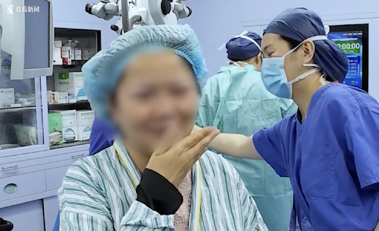 1600度近视！她忍了30年 上海专家半小时解决