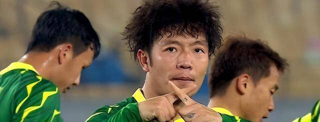 中国足球IP珍宝：国安之稀哲，申花之蒋圣龙，山东夺冠领跑