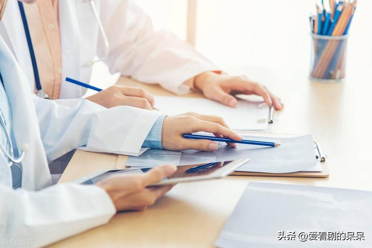 震惊，歌迷自称看了华晨宇演唱会肾结石被震碎排出，原因解释不清