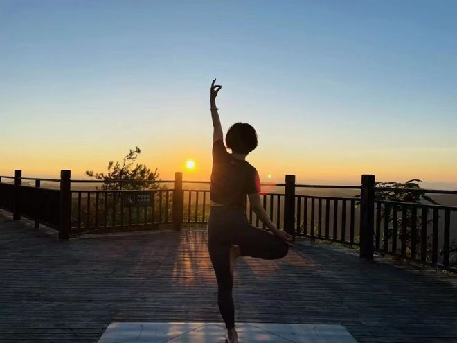 待疫情散去，游草原、看山水、逛溶洞，还秋天一场旅行！