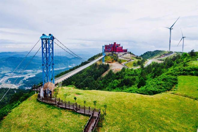 待疫情散去，游草原、看山水、逛溶洞，还秋天一场旅行！