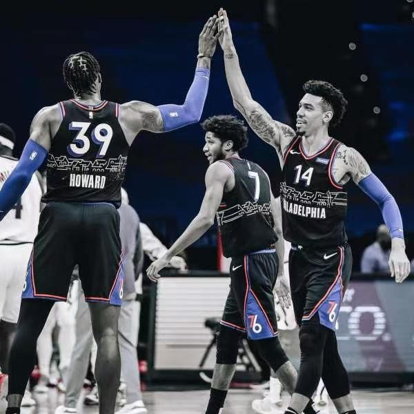 惨烈！76人仅剩7人苦吞第3败，里弗斯抱怨无果，魔兽达里程碑