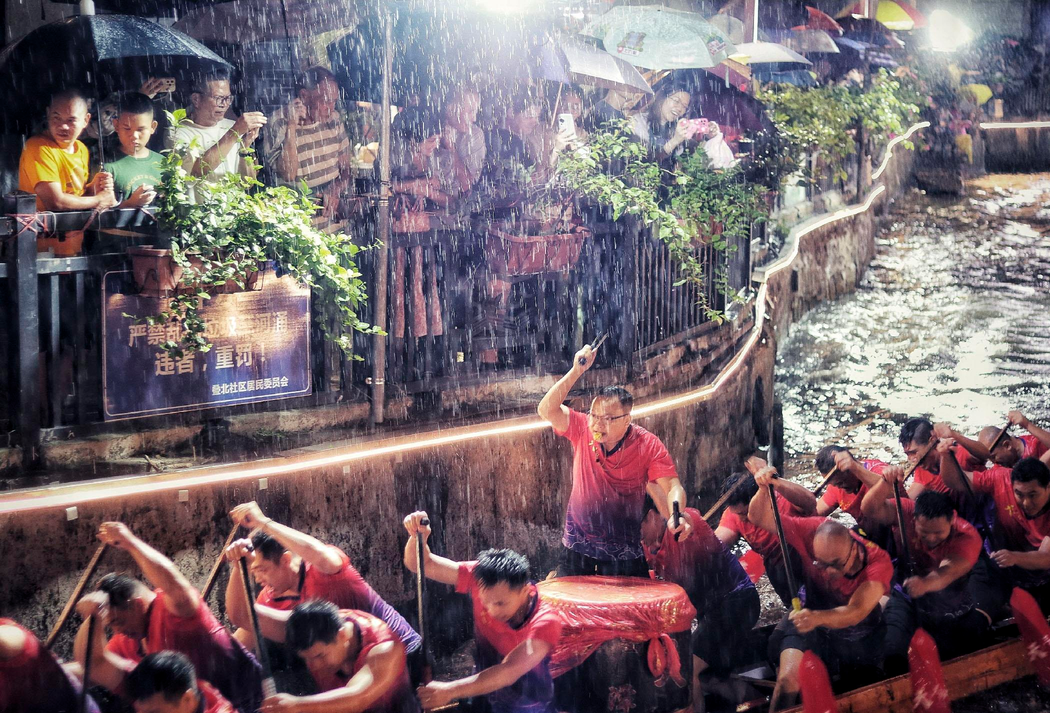 图集丨叠滘龙船漂移大赛：赛前训练热血精彩瞬间