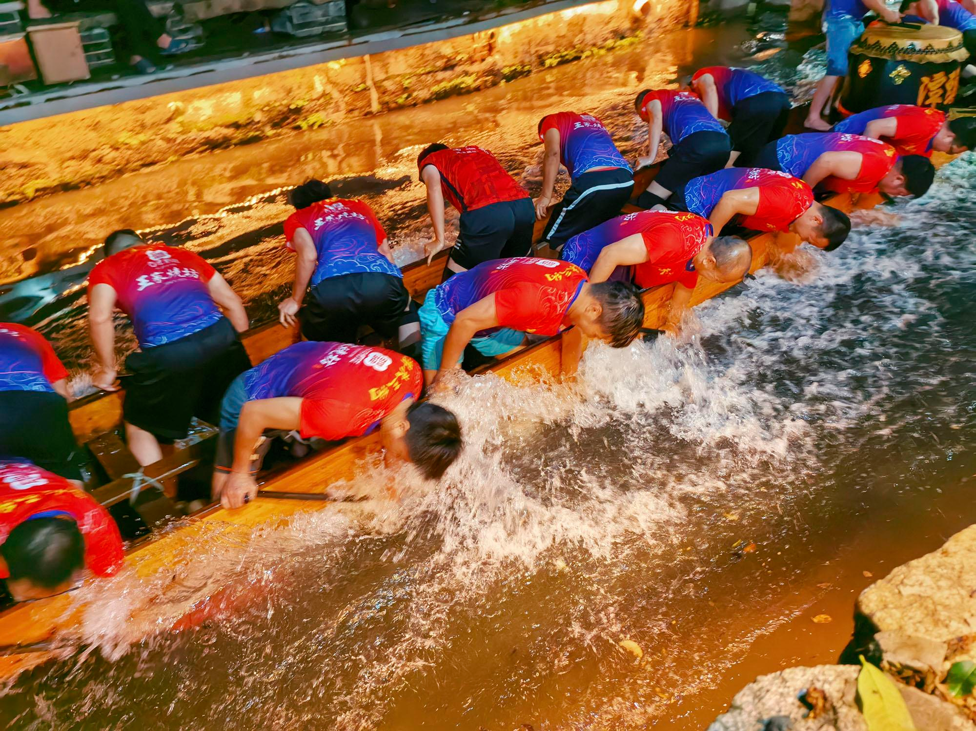 图集丨叠滘龙船漂移大赛：赛前训练热血精彩瞬间