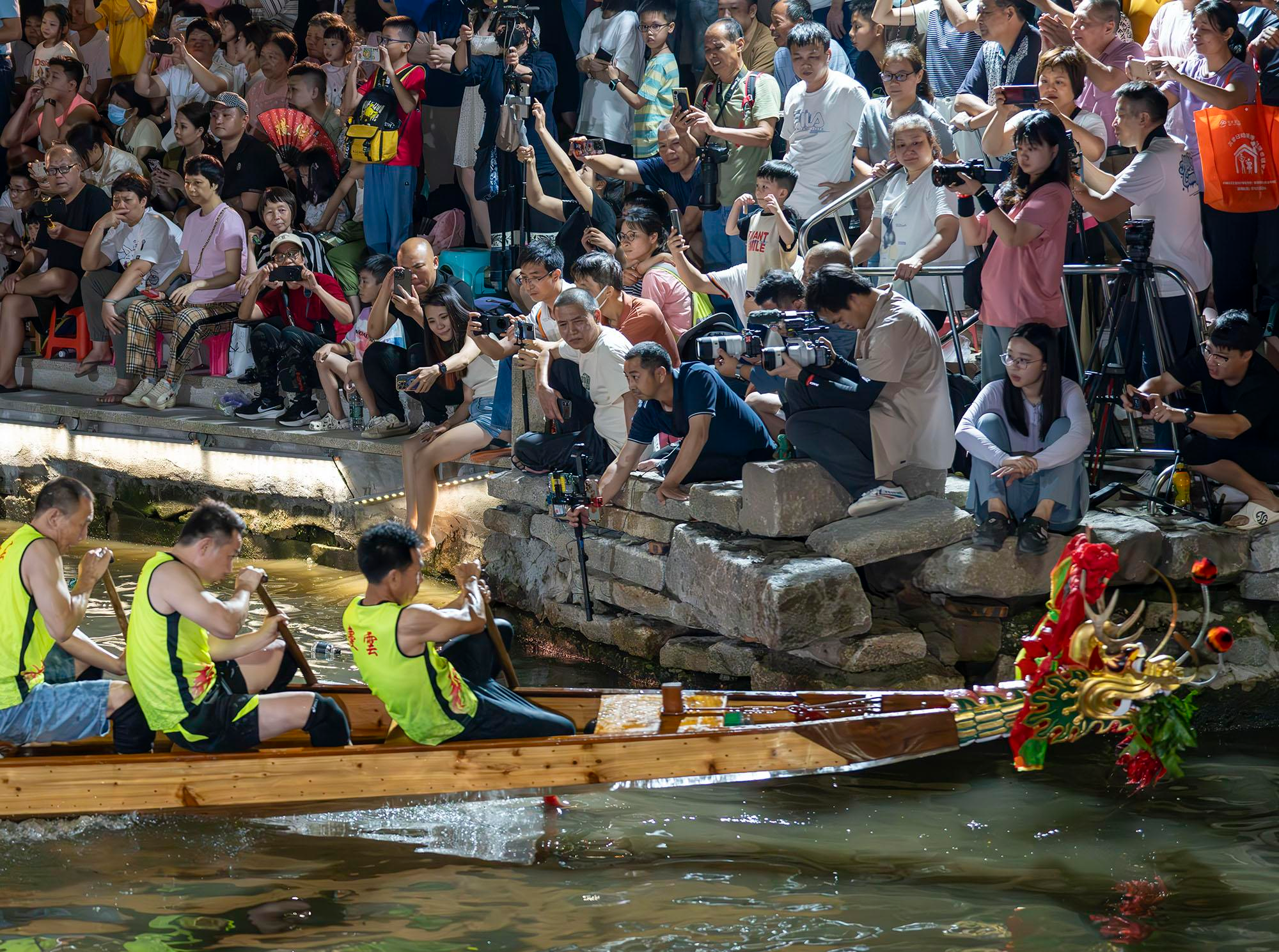 图集丨叠滘龙船漂移大赛：赛前训练热血精彩瞬间