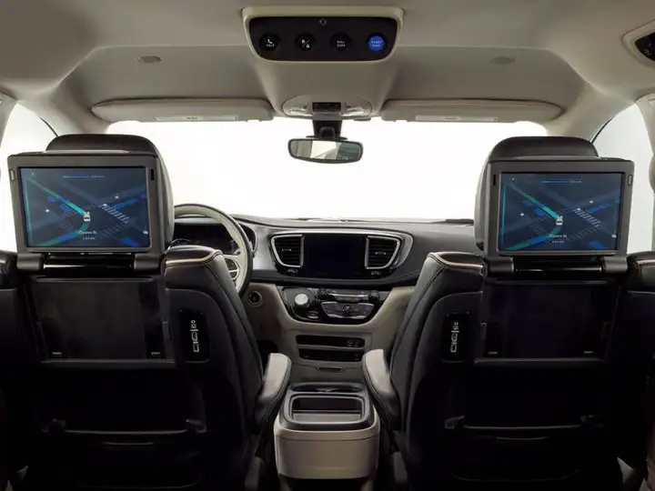 辅助训练和决策，VR 技术如何让无人车快速上路？