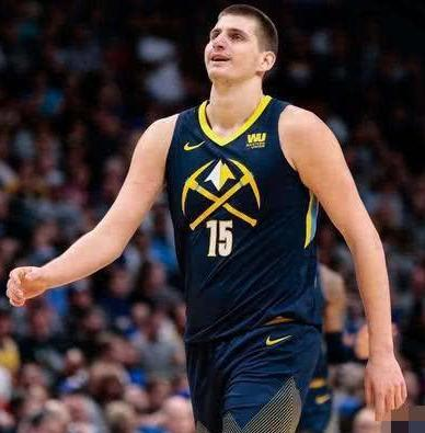 新赛季群雄逐鹿，各NBA球队当家巨星纷纷登场，数据大比拼