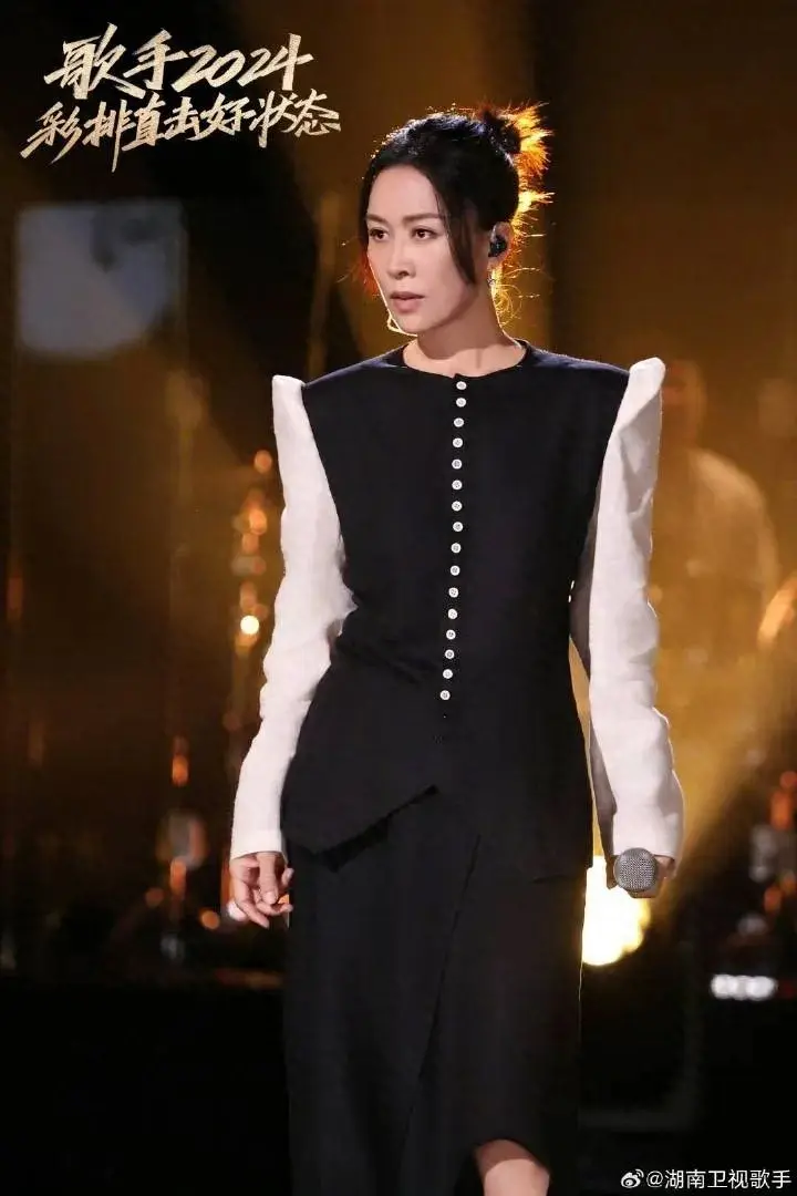 那英，天后回归！歌手《灿烂的你》为高考生祝福加油！-灿烂的你谁唱的