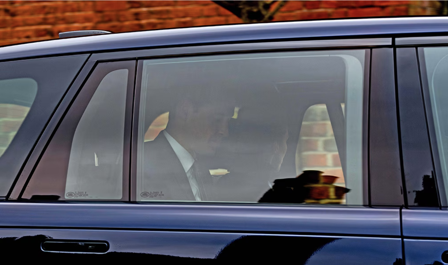 媒体曝凯特王妃现身商店！目击者称她“快乐、放松且健康”，多位朋友发声-凯特王妃最新消息