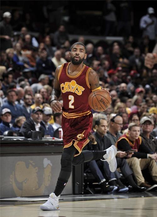 独行侠惨败，欧文回应客场被狂嘘，我以为嘘声会更大，结果太小了-独行侠有多少欧洲球员