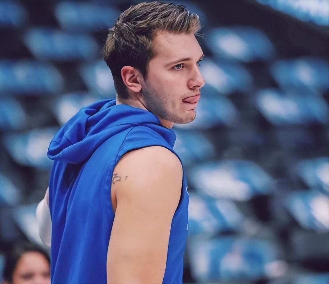 独行侠惨败，欧文回应客场被狂嘘，我以为嘘声会更大，结果太小了-独行侠有多少欧洲球员