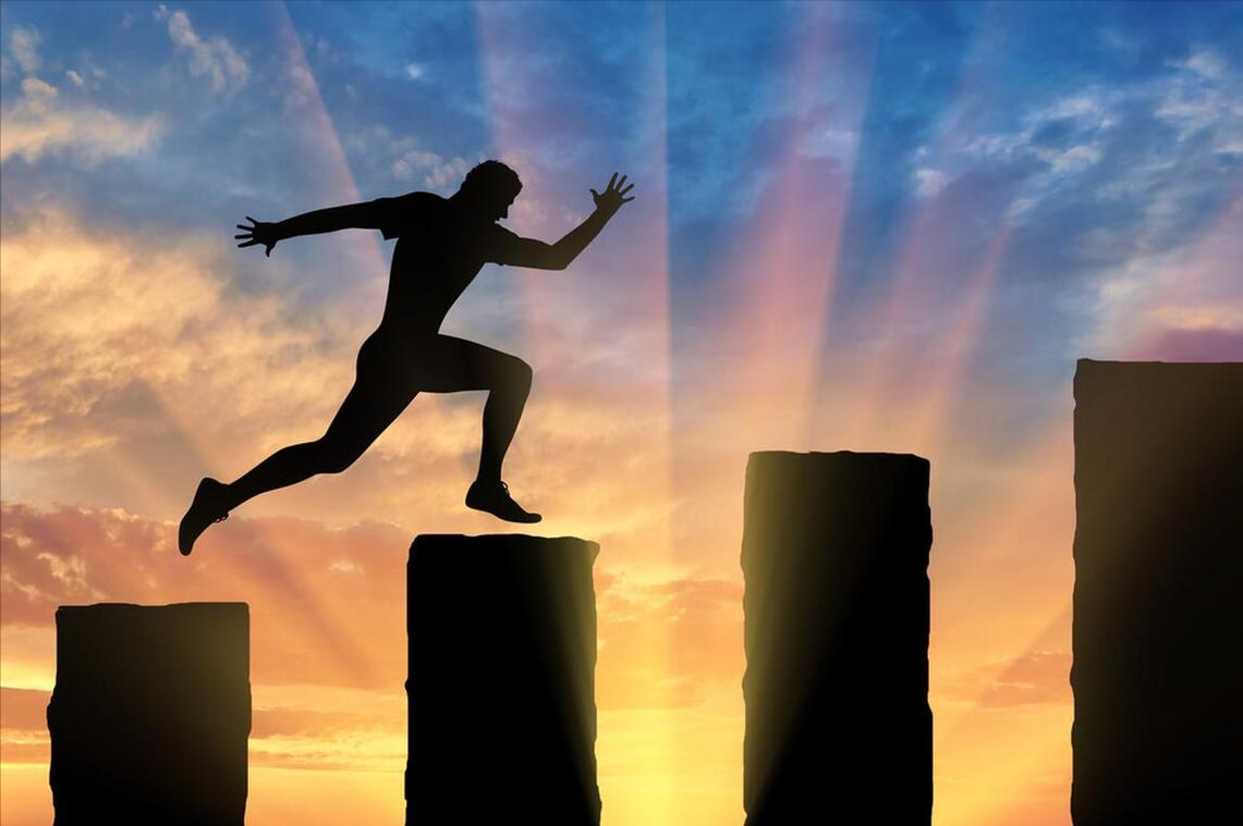 考公奋斗5年没考上，换个赛道一个月上岸了！-公务员精神激励