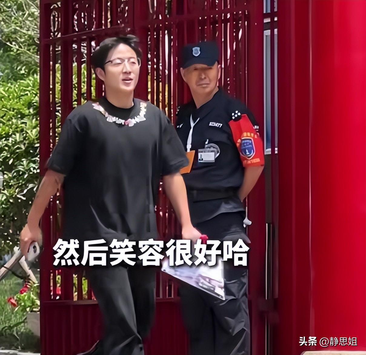 炸裂！高考第一个出考场的学生们！谈论今年题目，25届彻底慌了！-第24次高考