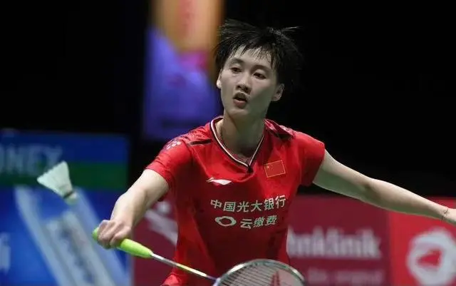 人民日报祝贺！陈雨菲破8个月冠军荒，赛后现场比心+4次冲冠圆梦-人民日报陈沸宇个人简介