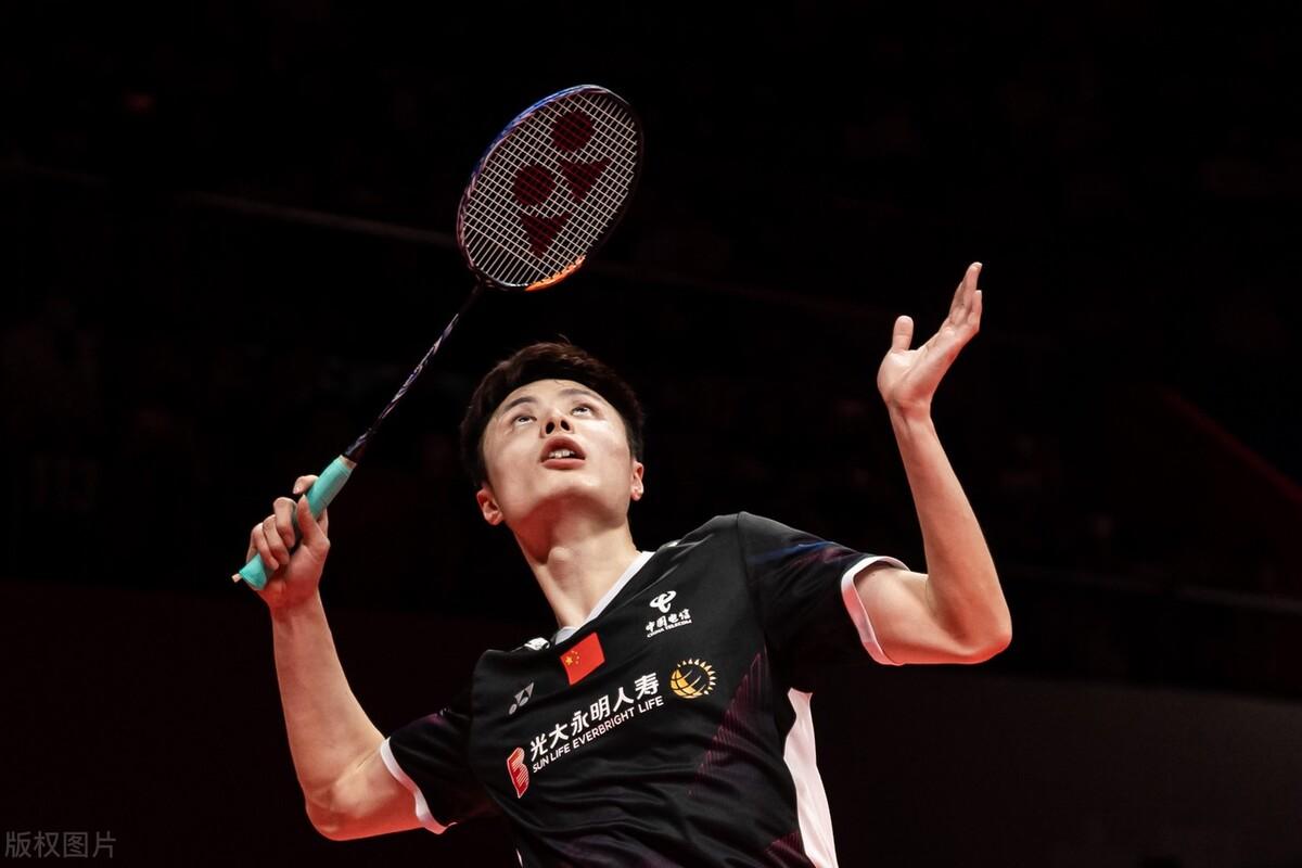 排名分登上10万分高度，羽坛男单历史第5人，石宇奇又添一喜！-羽毛球男单选手石宇奇