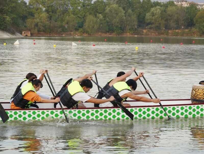 端午将至，江西发公告严禁龙舟挂黑黄旗，挂什么旗都要管图什么？-gmp英语