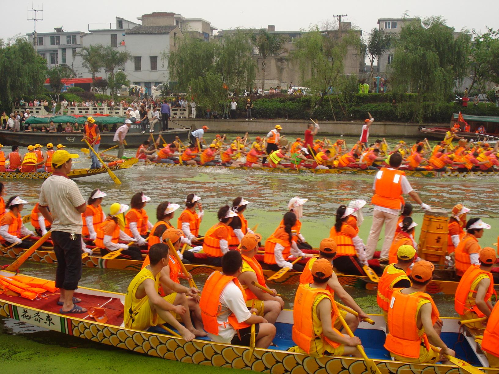 端午将至，江西发公告严禁龙舟挂黑黄旗，挂什么旗都要管图什么？-gmp英语