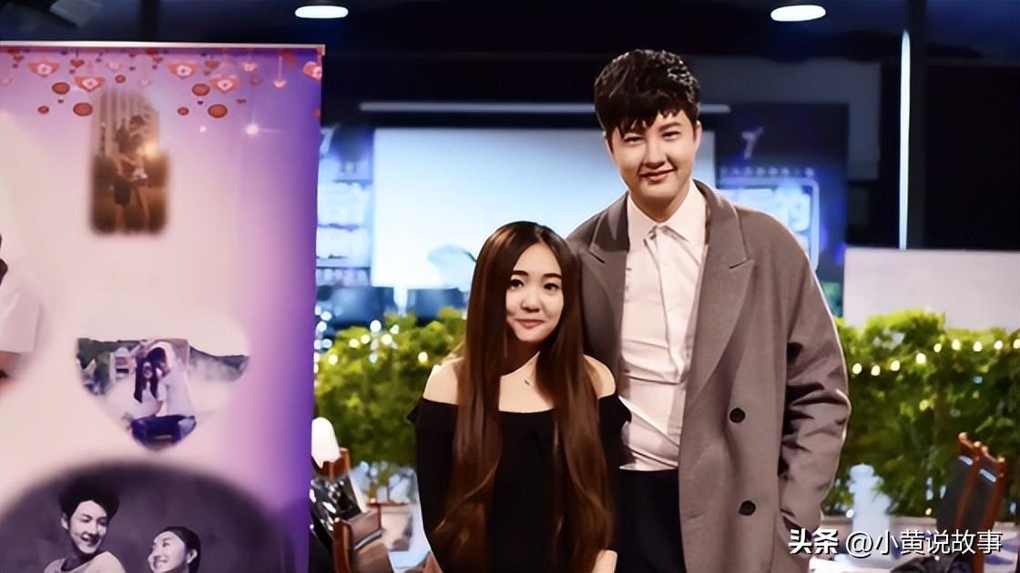 "金龟子"刘纯燕喜迎外孙，24岁女儿诞下男婴，外表像姥爷王宁-金龟子刘纯燕现在留了什么发型