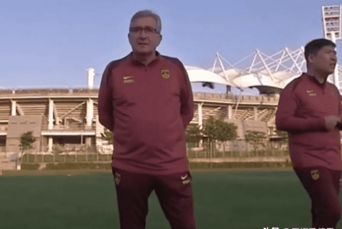 国足抵韩首训：4伤员单练！武磊膝缠绷带令人揪心-国足名单 武磊入选