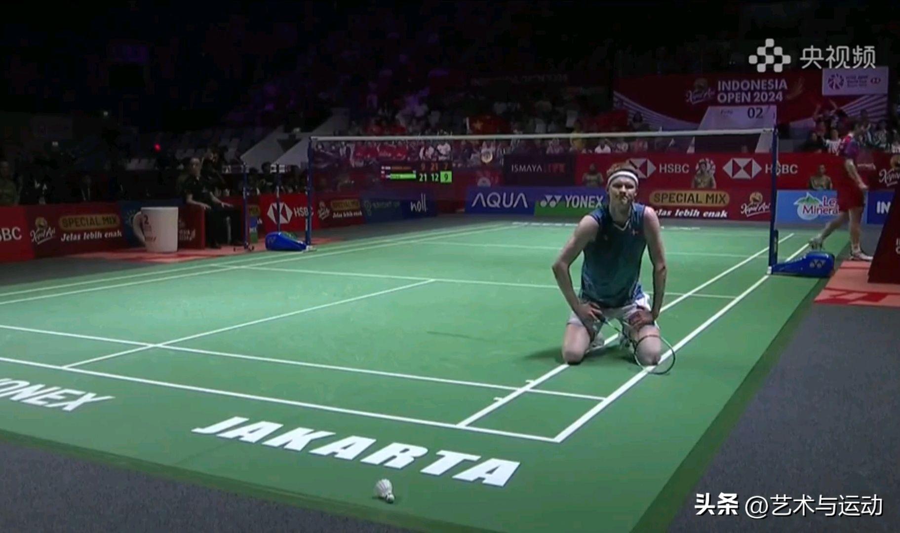 背靠背两连冠！石宇奇复仇丹麦名将登顶 国羽连续两站成最大赢家-羽毛球石宇奇个人资料