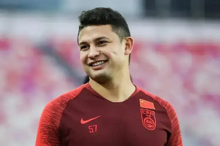 潘伟力：三点原因，让扬科维奇选择张玉宁，放弃艾克森！-潘科奇是谁