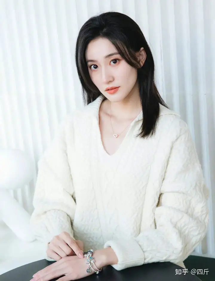 奥运冠军孙杨被曝结婚，女方是体操运动员张豆豆，两人疑似已领证-孙杨事件最后怎么解决了