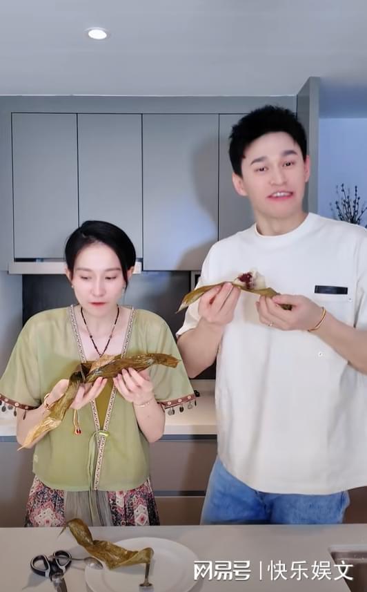孙杨与娇妻在家包粽子！体操女神娇妻娇小可人，夫妻两人幸福温馨-孙杨3000米记录是多少
