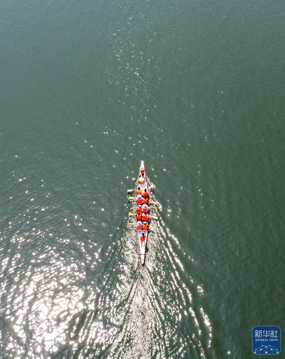 “我在海河赛龙舟”——外籍工程师体验端午习俗-天津海河划龙舟