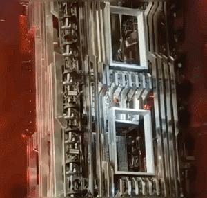 张杰出事了，谢娜慌了……-张杰与谢娜离婚传言是真的吗