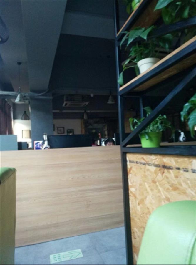 温州一小伙猝死网吧超24小时才被发现？老板：店员以为他在睡觉-网吧猝死,发现已经一个月