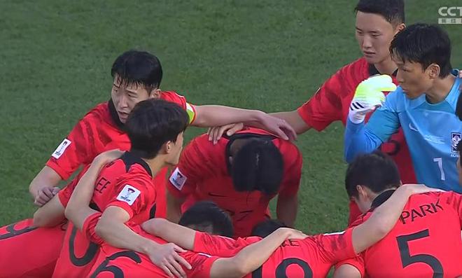 马宁首秀狂掏7黄牌！“助攻”韩国打破僵局，李刚仁双响夺开门红-马宁饭局事件