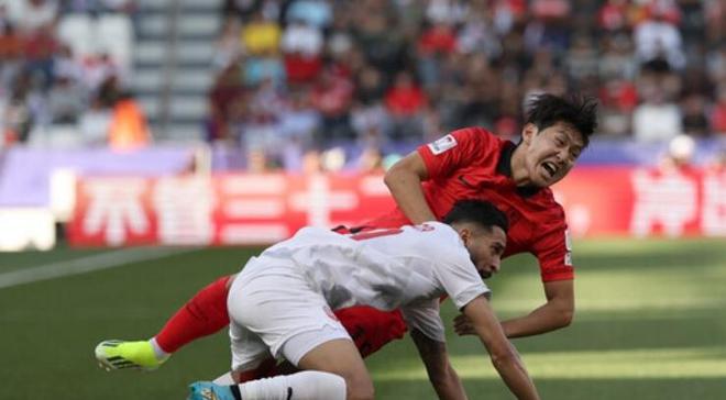 马宁首秀狂掏7黄牌！“助攻”韩国打破僵局，李刚仁双响夺开门红-马宁饭局事件