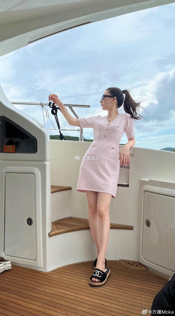 方媛曝光郭富城价值5000万游艇，内饰奢华大气，艇内自带休息大床-郭富城和方媛的视频