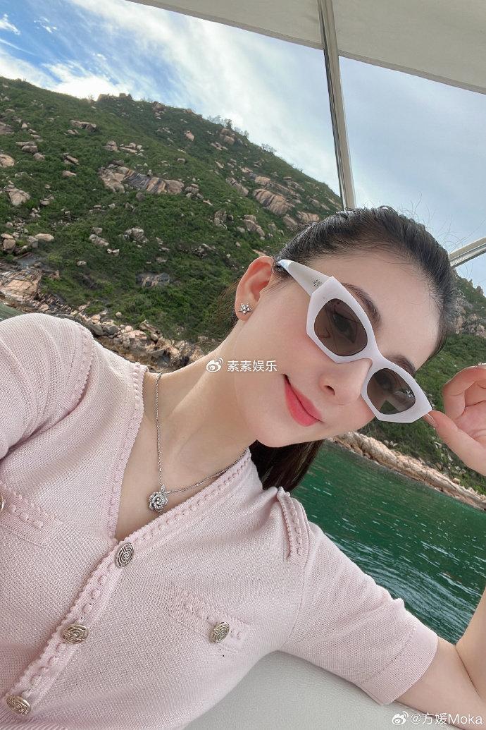 方媛曝光郭富城价值5000万游艇，内饰奢华大气，艇内自带休息大床-郭富城和方媛的视频