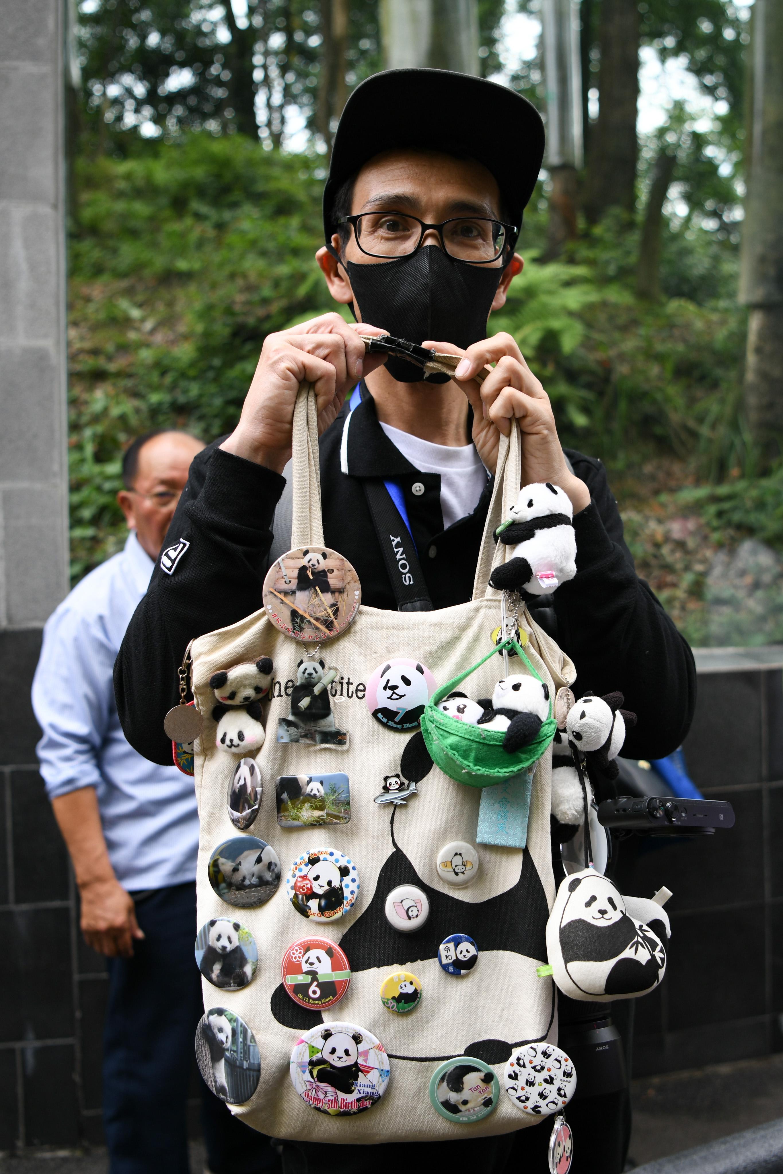 早安·世界｜归国大熊猫“香香”迎7岁生日，中外粉丝送祝福-早安世界文案