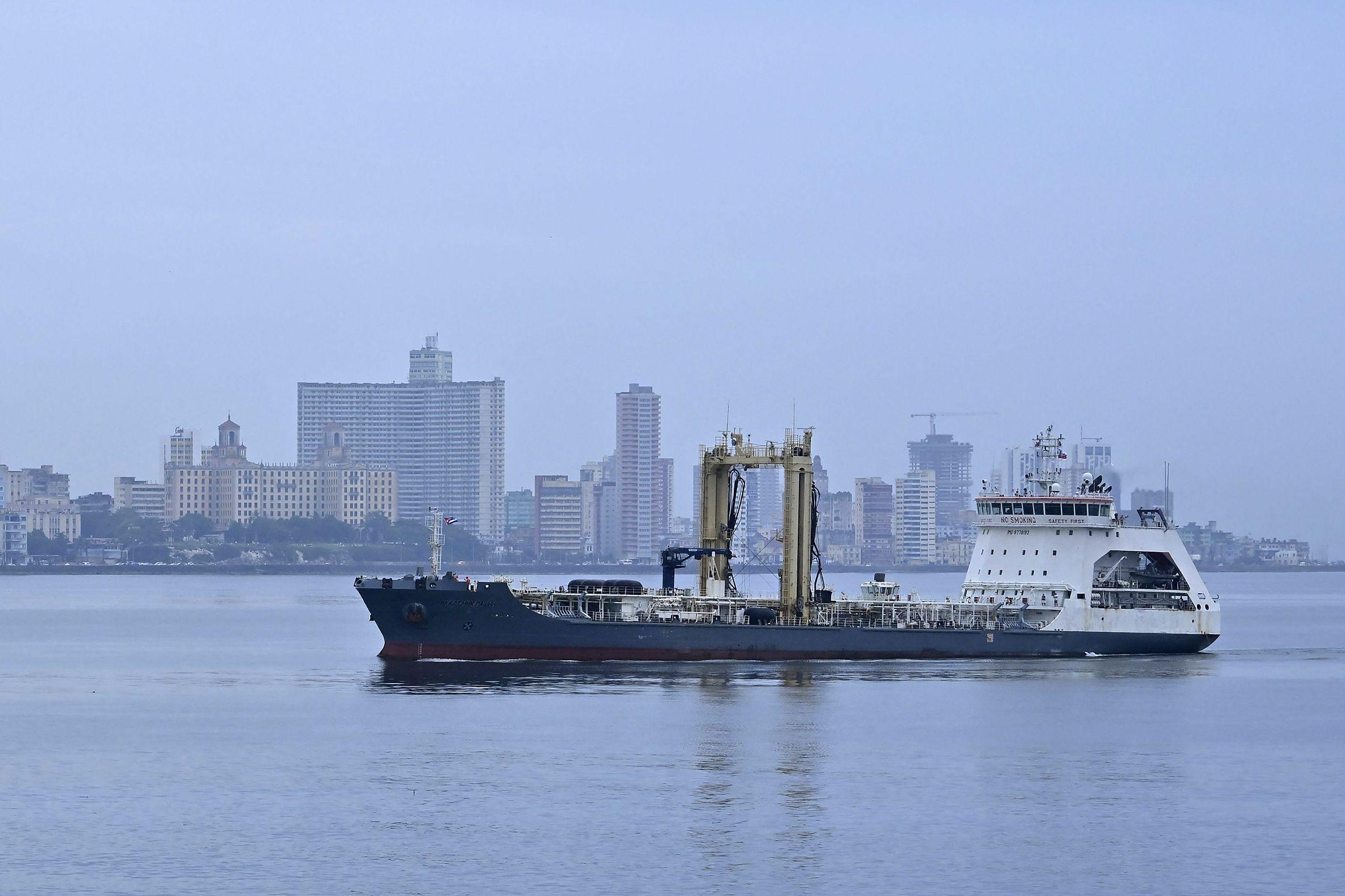 早安·世界｜归国大熊猫“香香”迎7岁生日，中外粉丝送祝福-早安世界文案