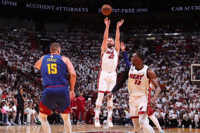 NBA总决赛G3：掘金109-94热火，巴特勒28+4阿德巴约22+17难救主-nbanba总决赛