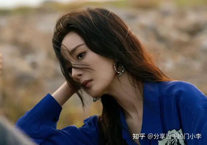 不经意间，刘亦菲又走在了“85花”前面！-刘亦菲不是85花是75花吗